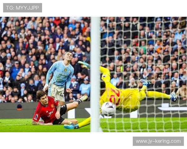 哈兰德与福登联手突破多特蒙德防线，曼城继续领跑欧冠小组，哈兰德加盟曼联