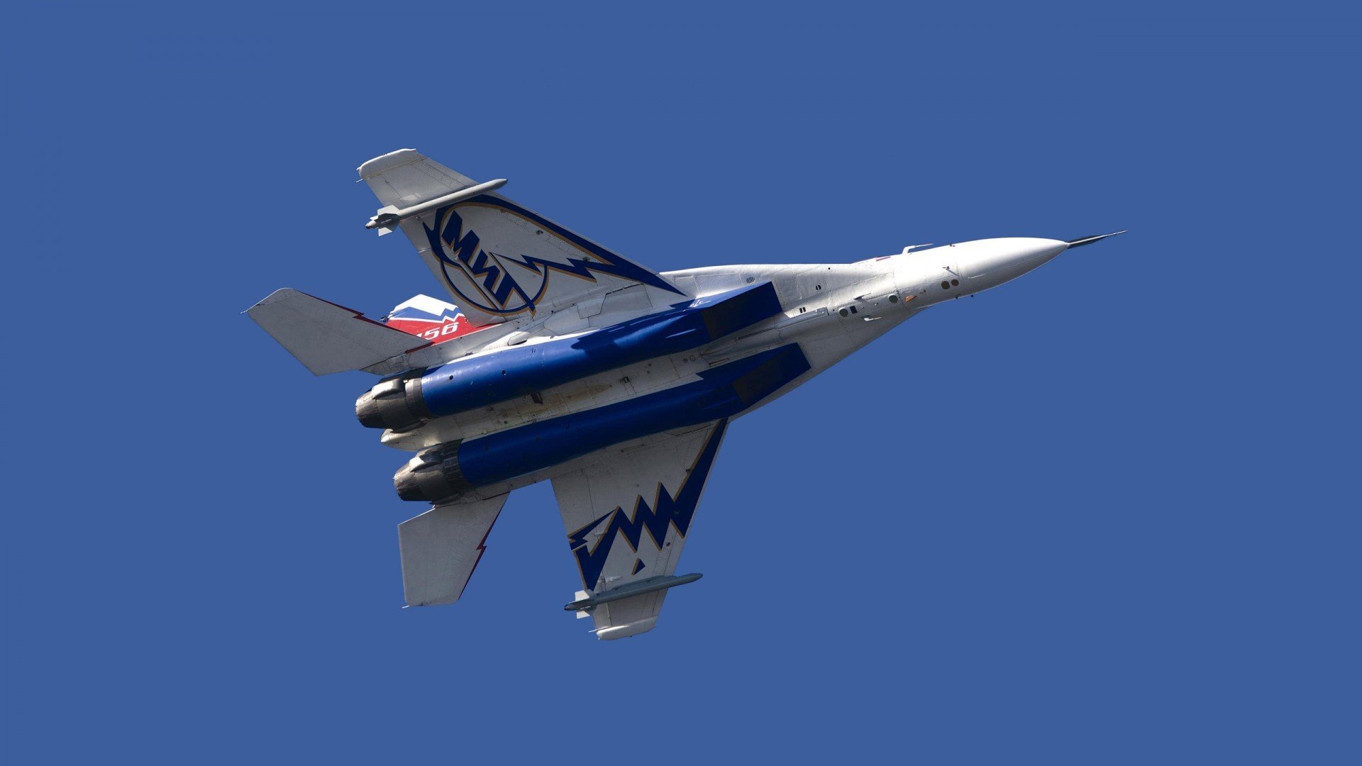 自由泳滑行段减少是否提升成绩？，自由泳滑手动作